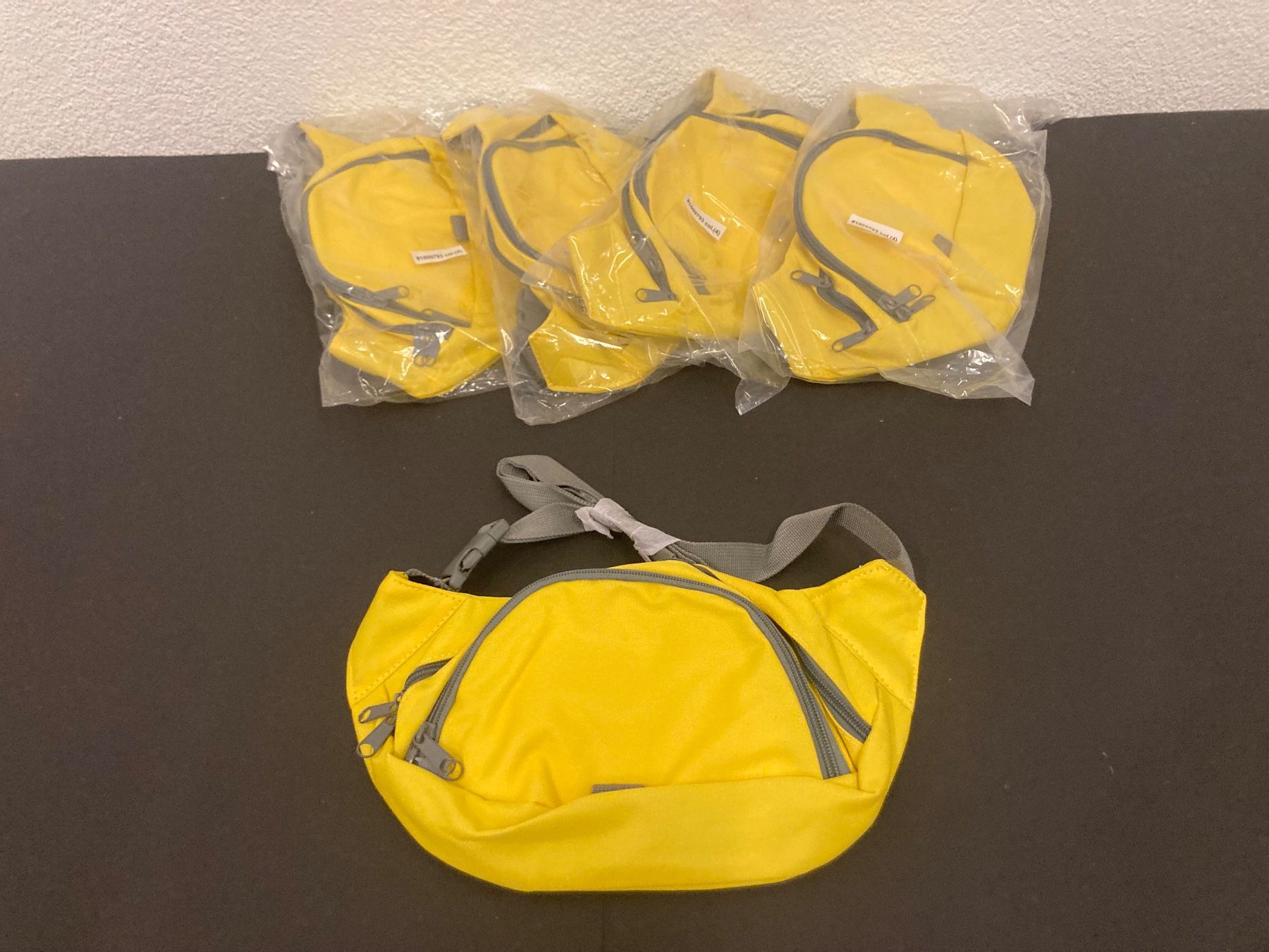 Borse: Bauchtaschen Solution, gelb, 5 Stück – Nuovo e nell'imballaggio originale da Neuenhof venduto da jorogo