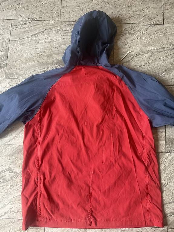 Vestes: North Face Red and Blue Windbreaker Jacket Medium – D'occasion à Zürich par Aes_1290 3