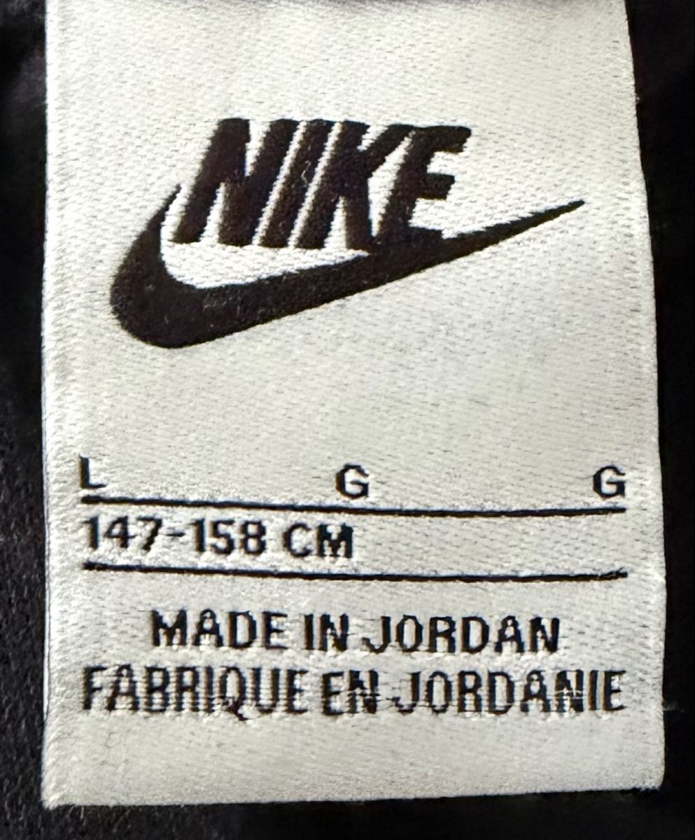 Nike Pullover & Sweatshirts: Nike Hoodie Grösse 147-158 – Gebraucht aus Kehrsatz von tonisch 2