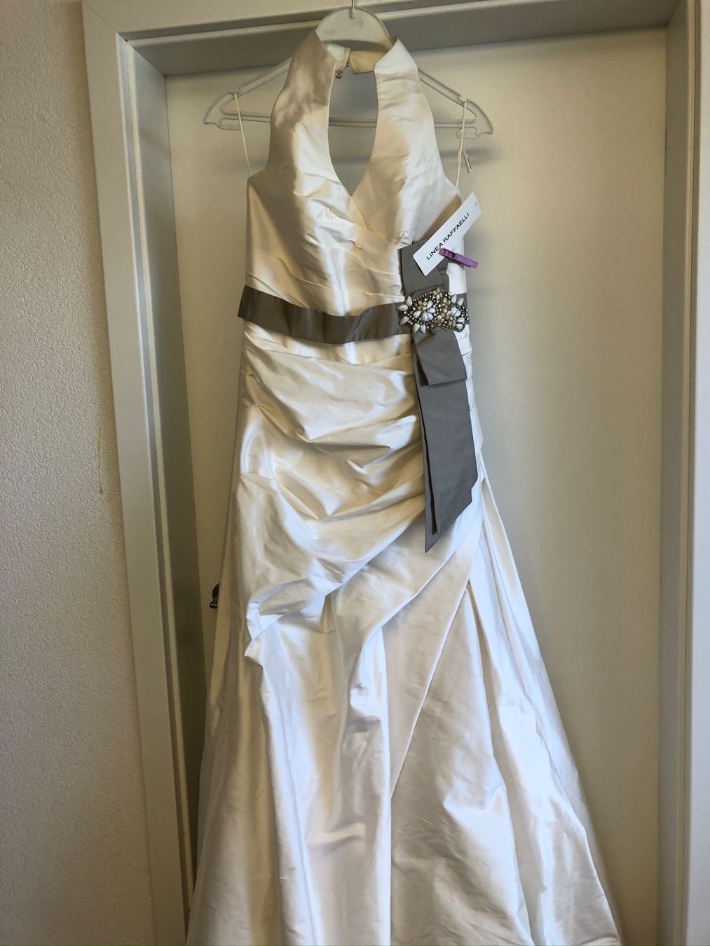 Kleider: Robe de mariée neuve Raffaeli t.40 – Neu und originalverpackt aus Murten von Louis1954