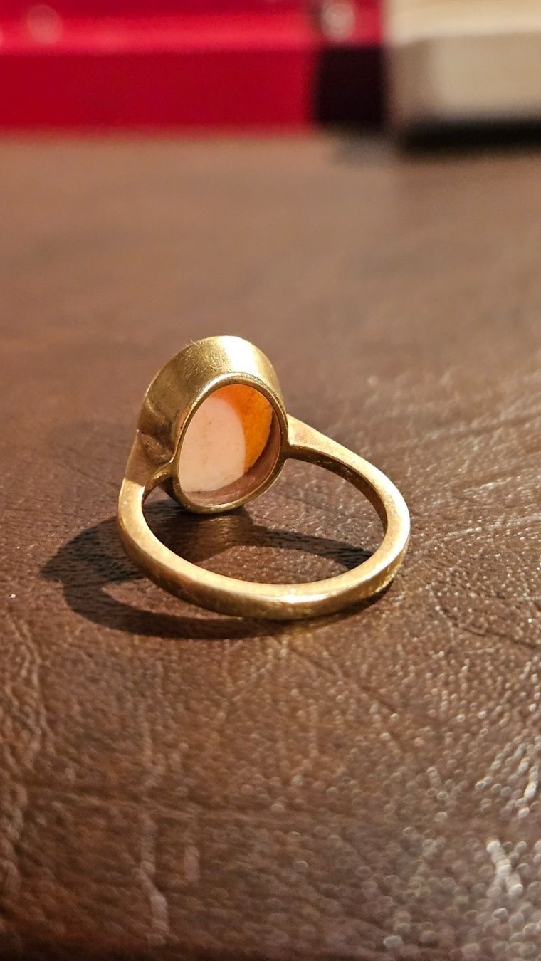 Anelli: Goldring 750er mit Stein – Usato da Belp venduto da Ginus85 2