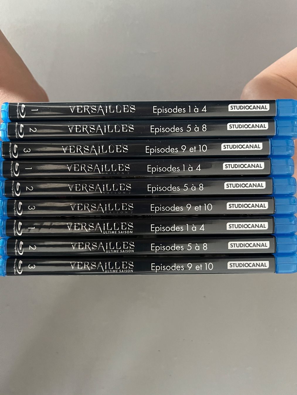 Tutti i DVDs: Versailles Série Complète Blu-ray 1-3 FR/EN – Nuovo (secondo la descrizione) da Sierre venduto da black.box 2
