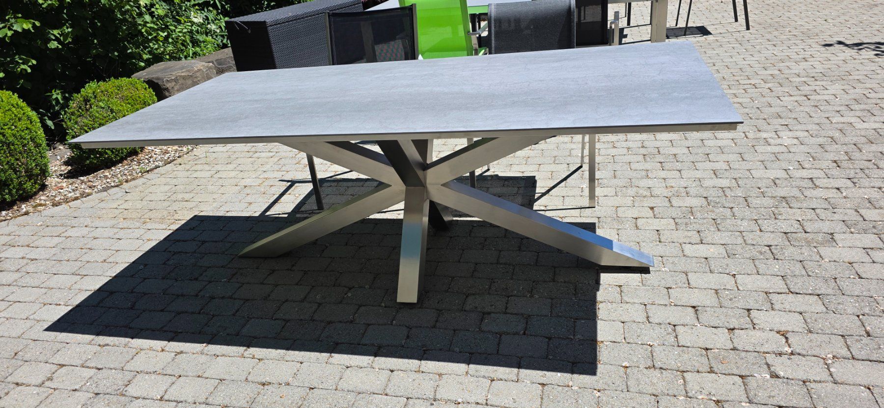 Tavoli: Gartentisch mit Keramikplatte 210x100cm – Nuovo e nell'imballaggio originale da Lützelflüh-Goldb venduto da Rampenverkauf_72_