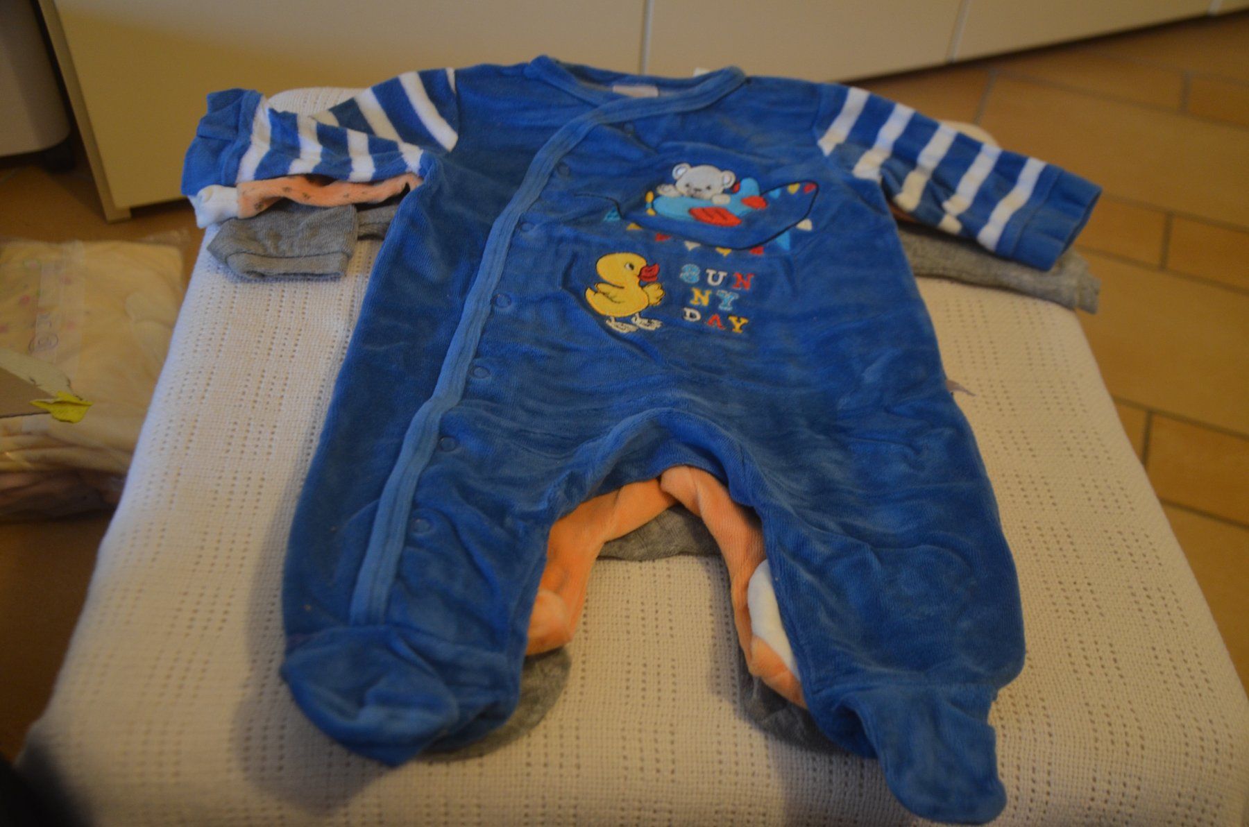 Pigiama & Simili: TAILLE 56 - 3 PIJAMA – Usato da Chiasso venduto da Dolly015 3