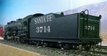 Modellini di ferrovie: Santa Fe 3714 Sunset Brass 4-8-2 – Usato da Tafers venduto da Fbrh 4
