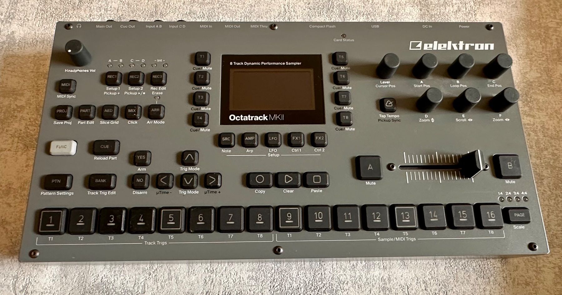 Strumenti musicali: Octatrack MKII – Usato da Binningen venduto da spo_dd7f