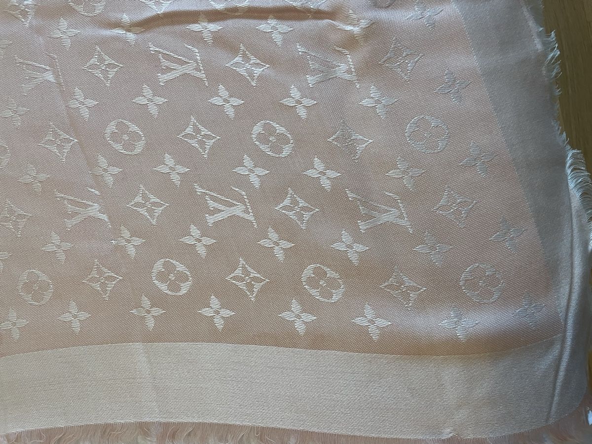 Louis Vuitton Foulards, Tücher & Schals: Louis Vuitton Schal / Neupreis CHF 540.- – Neu (gemäss Beschreibung) aus Oberarth von abi127 4