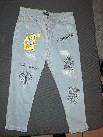 Jeans di tendenza, taglia 44, stile unico! Perfetti!