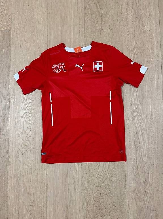 T-shirts: t shirt de la suisse – D'occasion à Crans VD par SunDance20