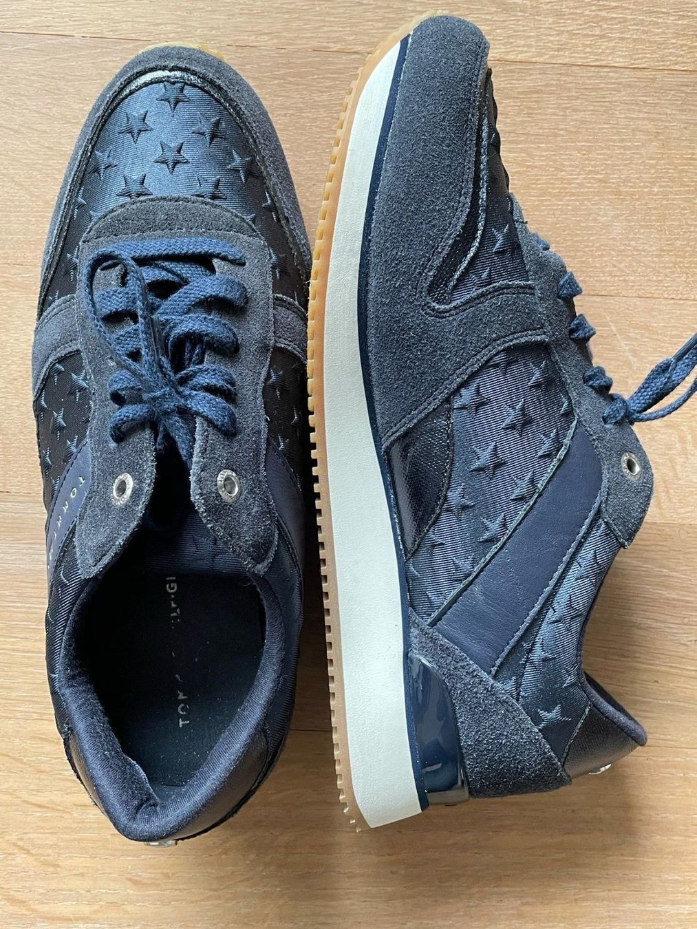 Tommy Hilfiger Scarpe da donna: Sneakers Tommy Hilfiger Grösse 40 – Nuovo (secondo la descrizione) da Küsnacht ZH venduto da Cmunte01 1