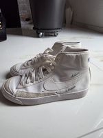 Nike Blazer Mid 77 Sisterhood White