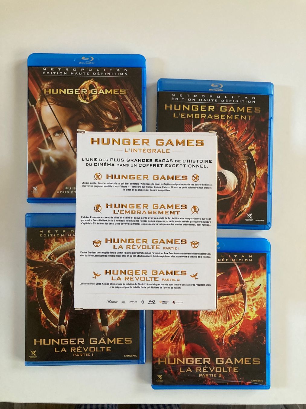 Tous les DVDs: Hunger Games Blu-ray coffret 4 films – D'occasion à Bassecourt par CALUMET-X 1
