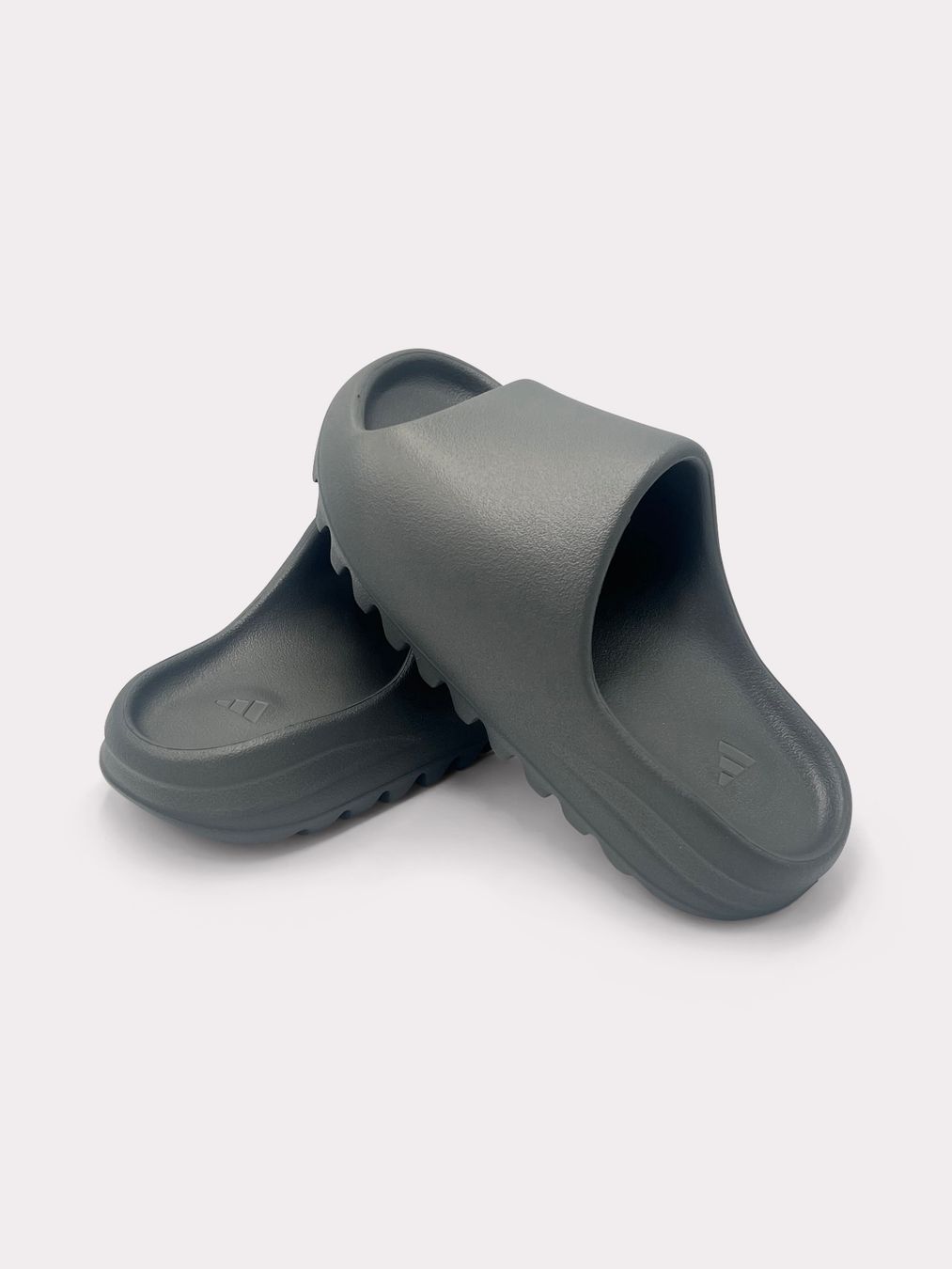 Adidas Scarpe da uomo: Adidas Yeezy Slide Granit Size 37 – Nuovo e nell'imballaggio originale da Bülach venduto da Castro0710 2