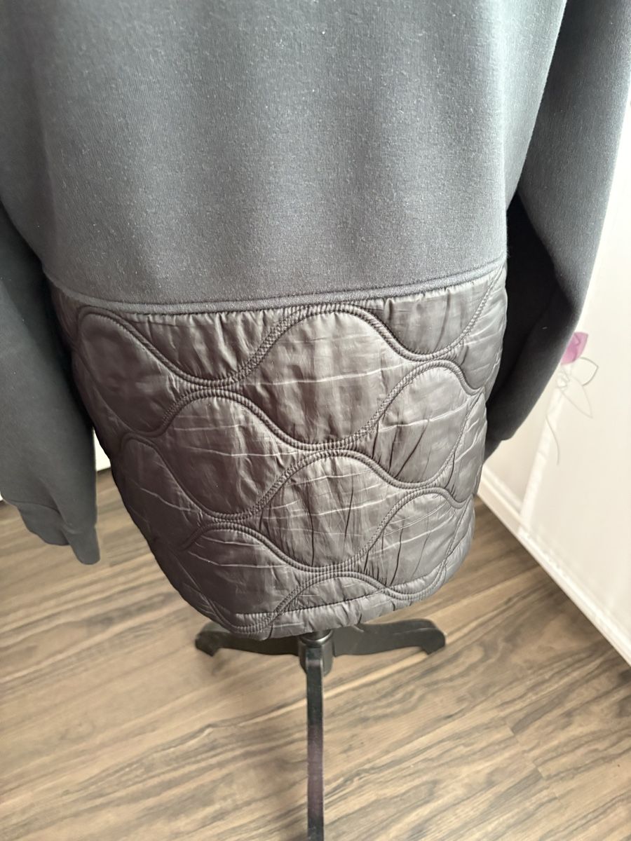 Jacken: Jacke mit Kapuze Gr. M Chicorée  – Gebraucht aus Bergdietikon von Utiger55 3