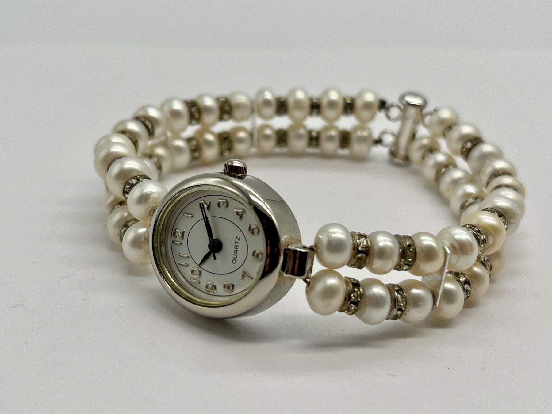 Uhren: Damen-Perlenuhr mit Silberelementen – Gebraucht aus Aarau von VelEis_Watches 3