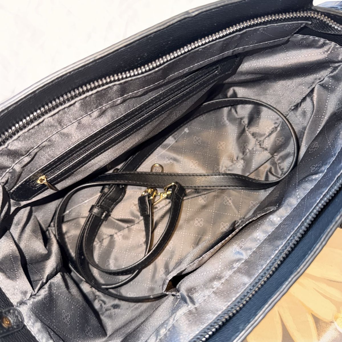 Taschen: Handtaschen Deichmann – Neu (gemäss Beschreibung) aus Schaffhausen von ath_6vkn 3