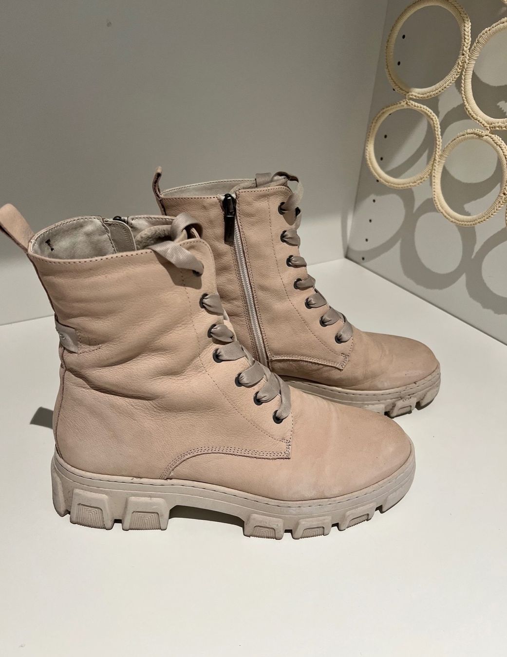 Tamaris Scarpe da donna: Tamaris - beige Winter Boots – Usato da Neerach venduto da lin_2k7j 1