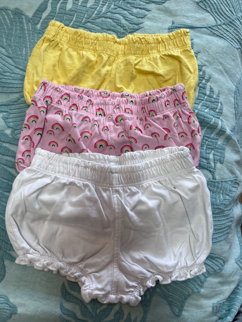 Pantaloni: 3 x leichte Sommershorts, Größe 80 – Usato da Umiken venduto da deb_57xk