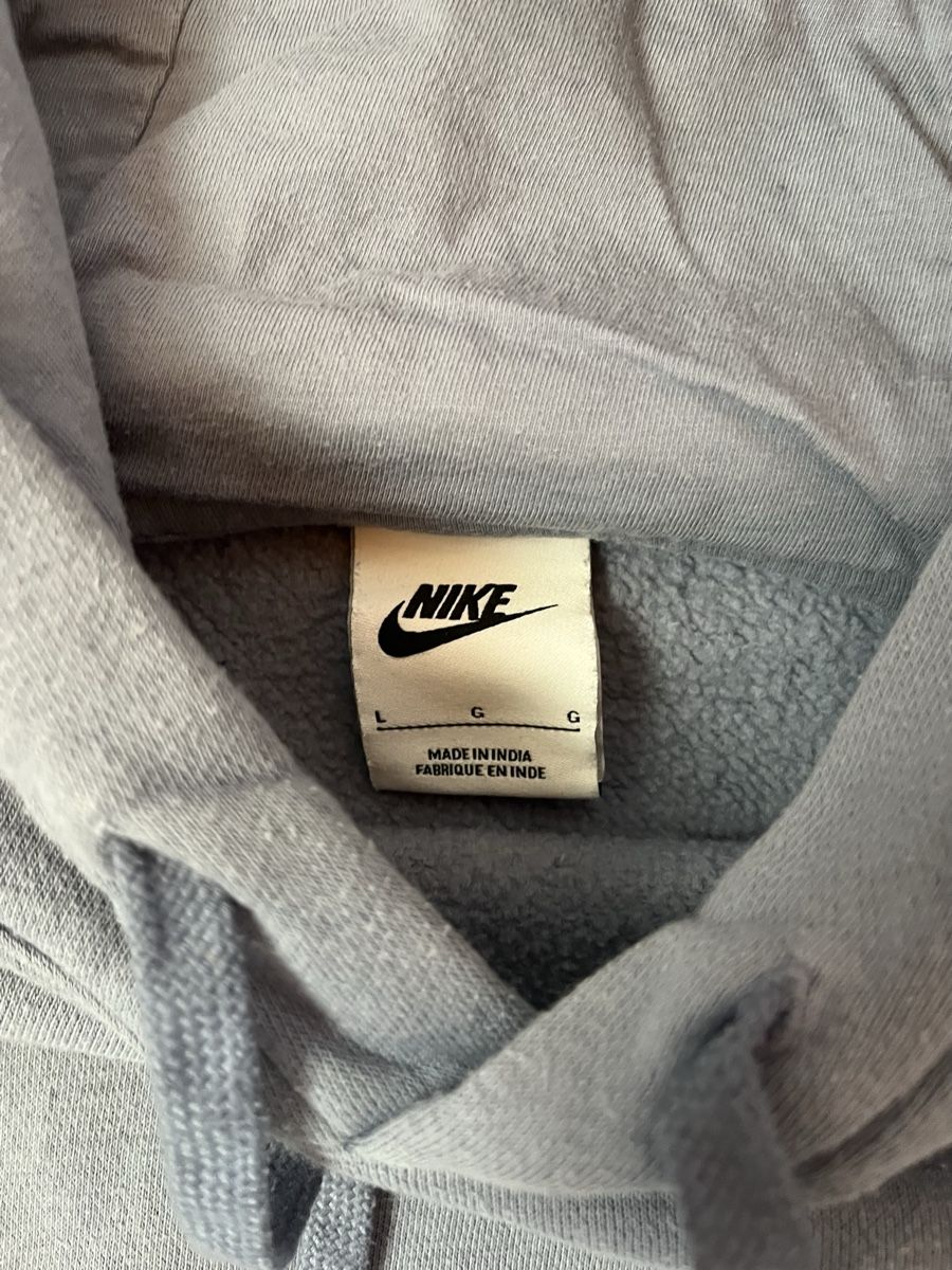 Nike Maglioni & Felpe: Sweat à capuche Nike gris, taille L - Parfait – Usato da Baulmes venduto da resel_.tm 2
