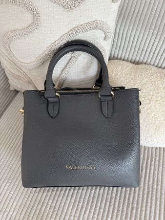 Valentino Handtasche grau Leder mit Etikett neu