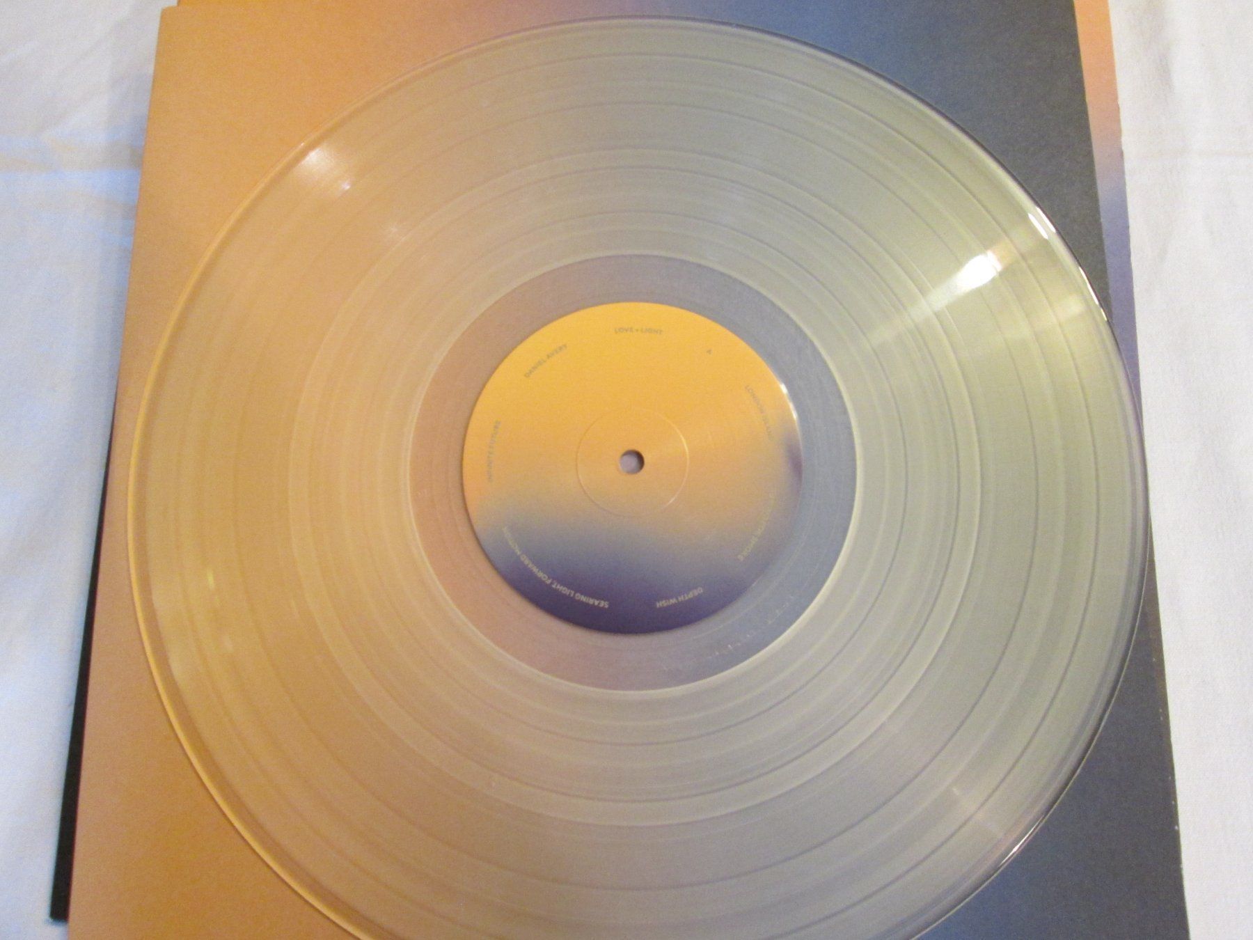 Dischi in vinile: Vinyle Daniel Avery "Love + Light" transparent – Usato da la Chaux-de-Fonds venduto da Lampe 1