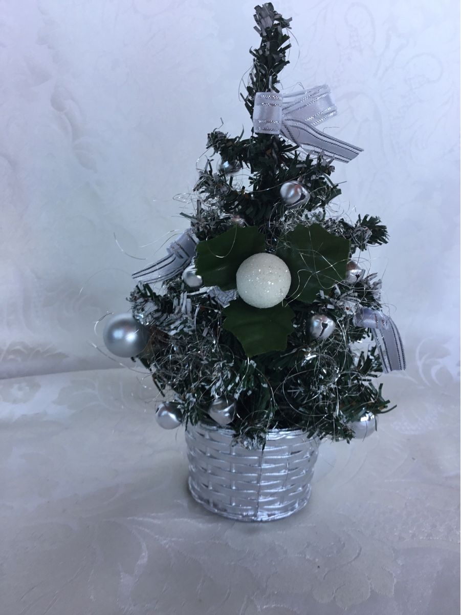 Tutte le decorazioni: Kleiner Weihnachtsbaum – Usato da St. Gallen venduto da chamilla 1