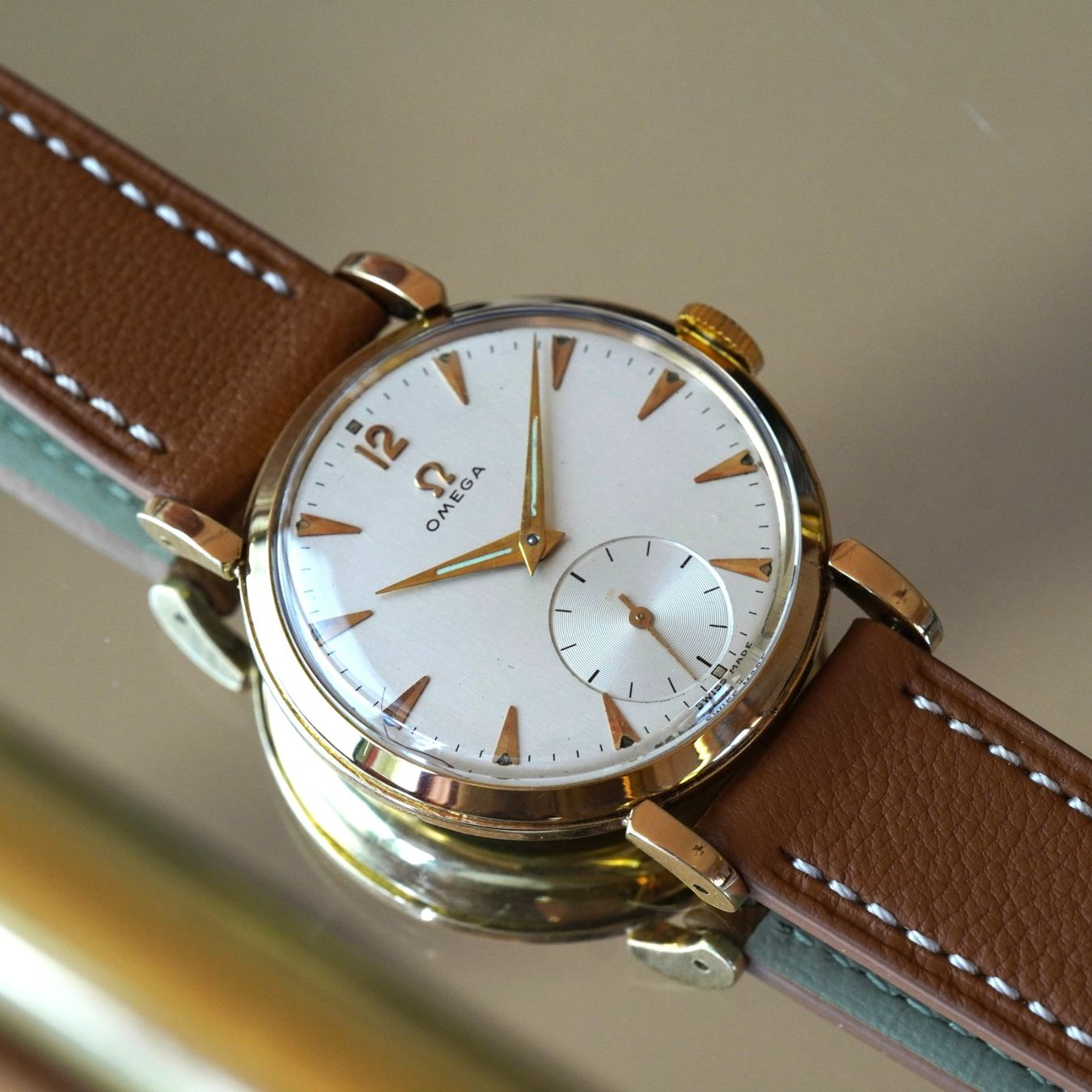 Omega Orologi: Omega 14k Kaliber 266 "fancy lugs" – Usato da Kreuzlingen venduto da GRAFCLASSICS
