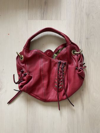 Sac en cuir rouge
