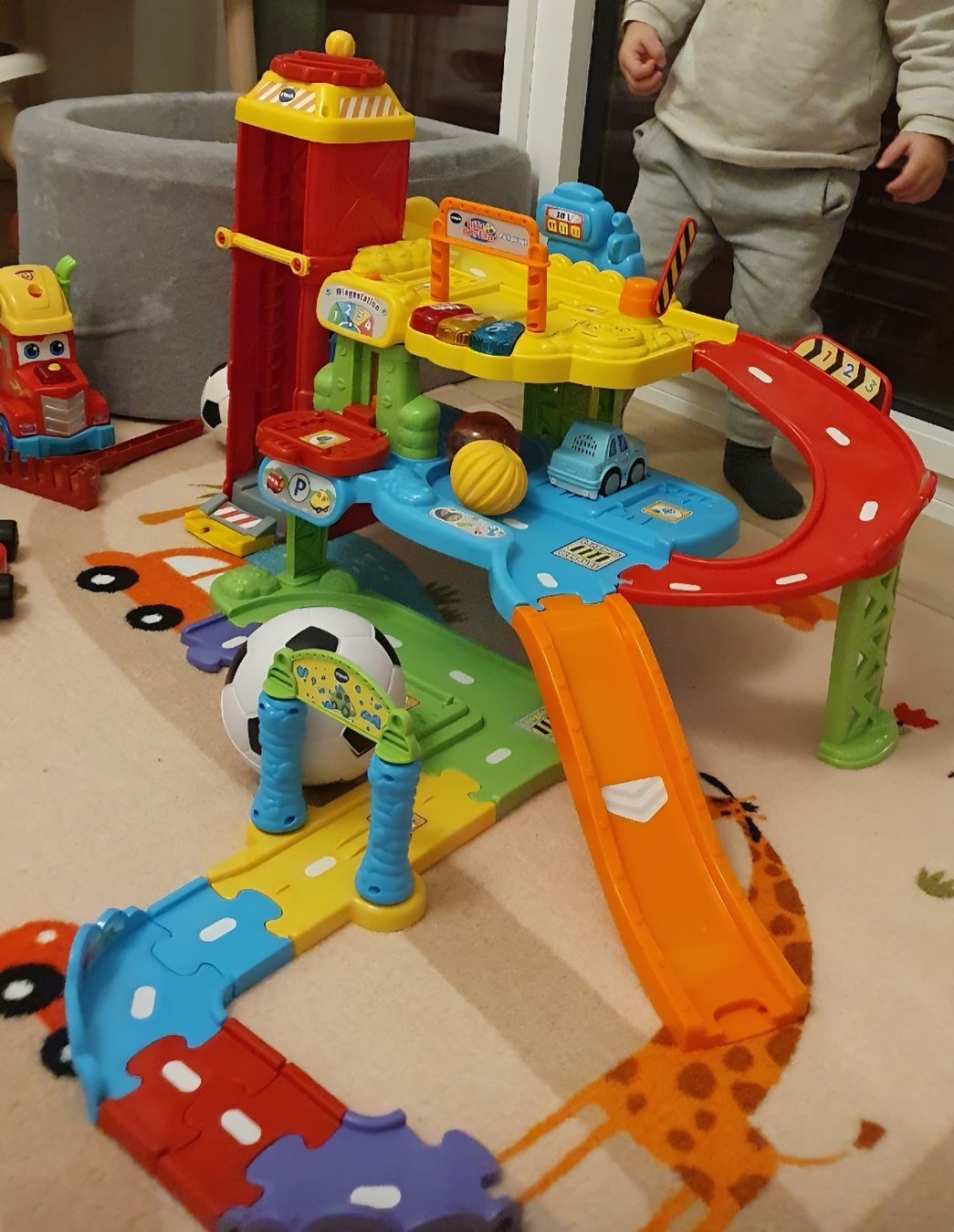 Vtech Spielzeuge: VTech Toot-Toot Drivers Garage Playset - Good Condition – Gebraucht aus Zürich von Dani.M6 2