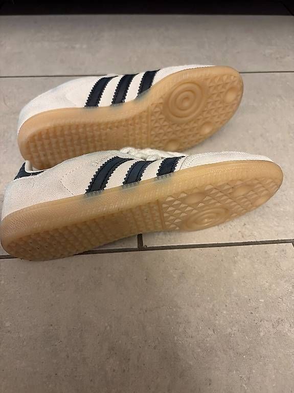 Scarpe da uomo: Adidas Sneaker 36 – Usato da Wettingen venduto da buntmaler2005 2