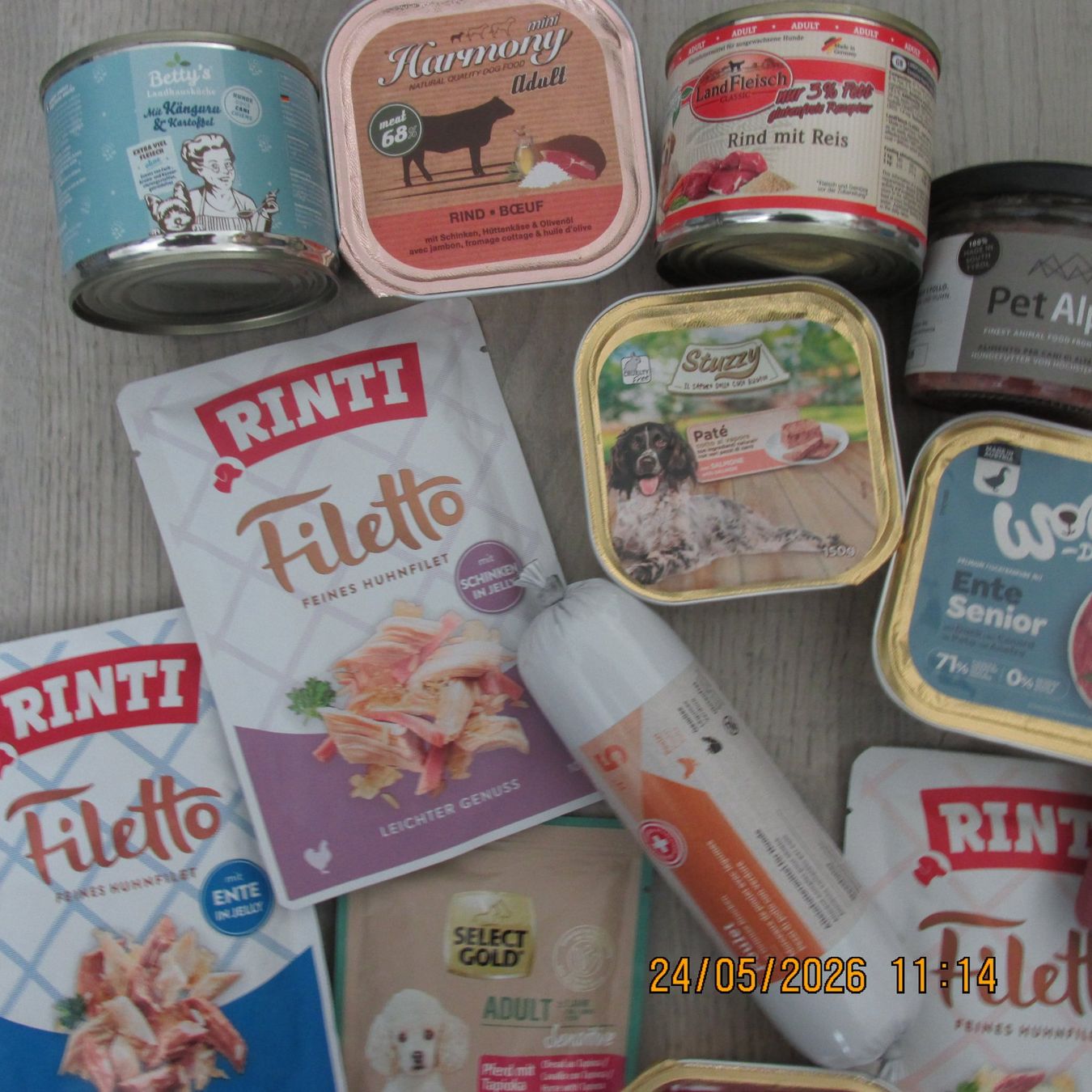 Mangimi: Hundefutter Mischpaket Nassfutter Rinti,Pet Alpin,usw. – Nuovo e nell'imballaggio originale da Galgenen venduto da Forflowers 2