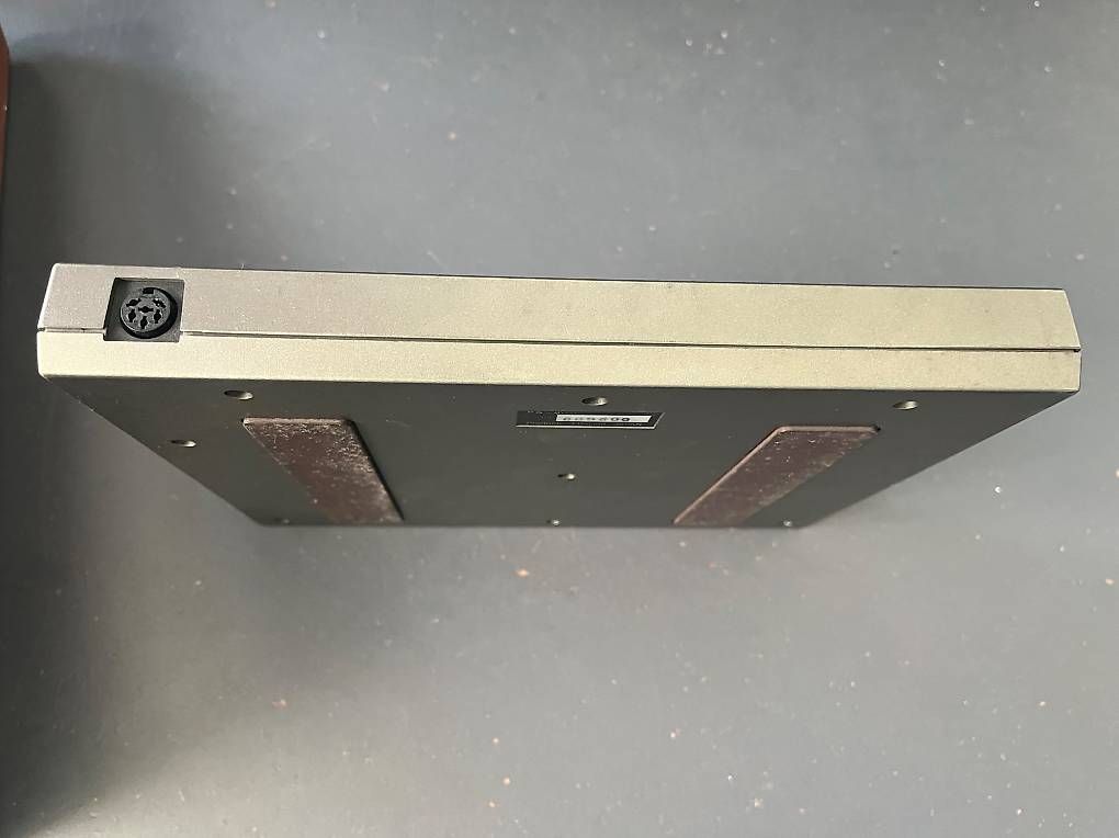 Roland Sistema di controllo: Roland PG-800 – Usato da Zürich venduto da Besije 2