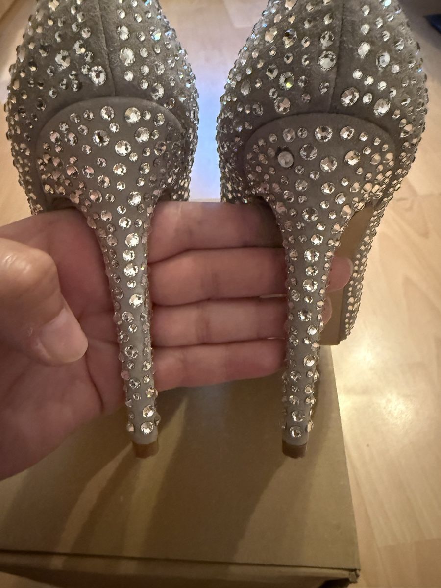Scarpe da donna: Pasito High Heels mit Steinen grau Grösse 41 – Usato da Zürich venduto da Supron01 5