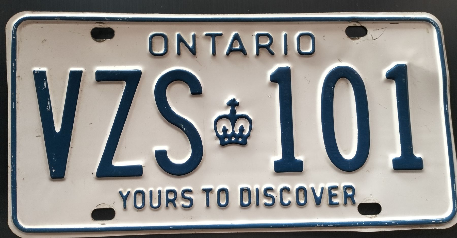 Insegne: Plaque du Canada – Usato da Cheyres venduto da Capitain