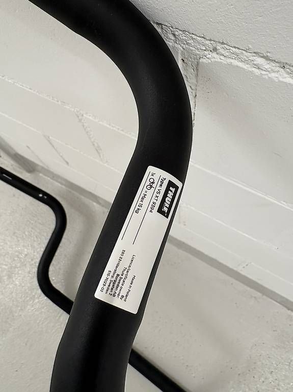 Travi: Thule  VeloSpace XT 3-bike spare wheel adapter – Usato da Männedorf venduto da zhinja 2