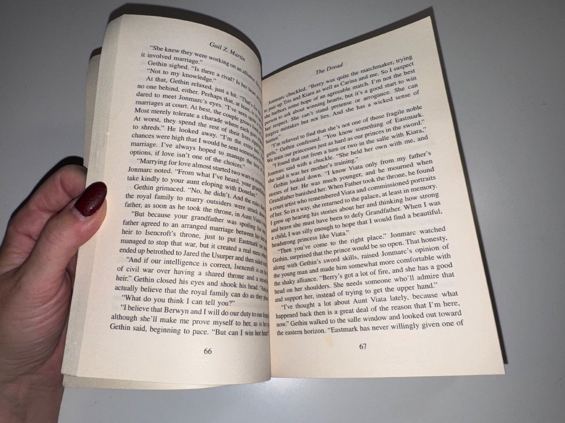 Libri: NOVEL: Gail Z. Martin, The dread – Usato da Grosswangen venduto da English_books 3
