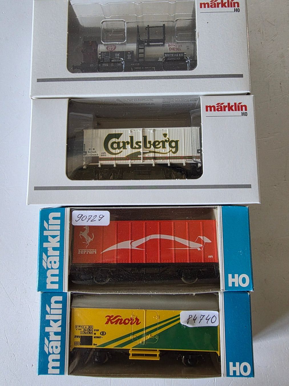 Märklin Modellini di ferrovie: 4 Stück verschiedene Güterwagen, Sondermodelle – Nuovo (secondo la descrizione) da Seuzach venduto da Loeckeli01