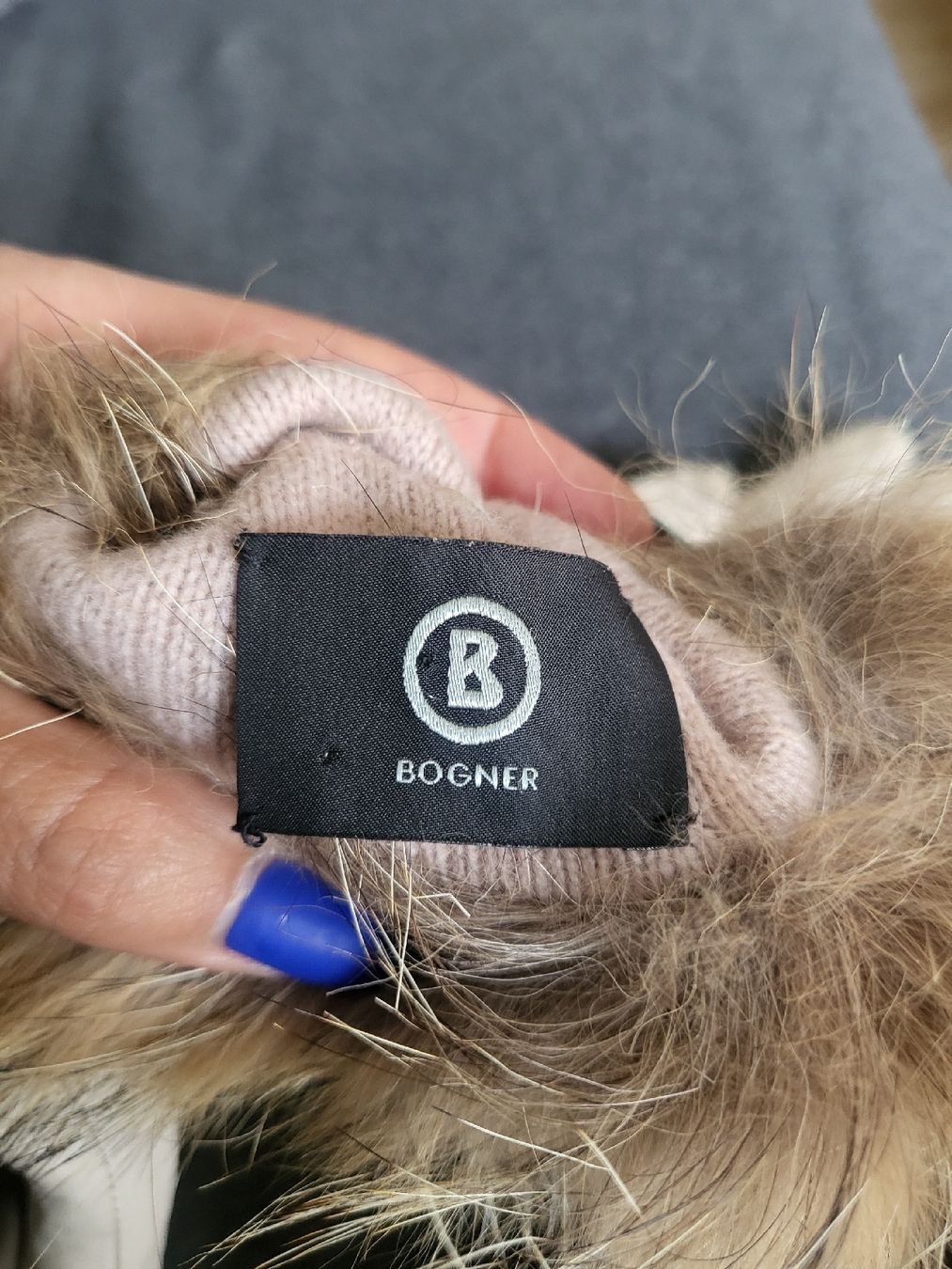 Bogner Guanti & manicotti: Bogner Lederhandschuhe mit Fell – Usato da Jona venduto da ramona024 1