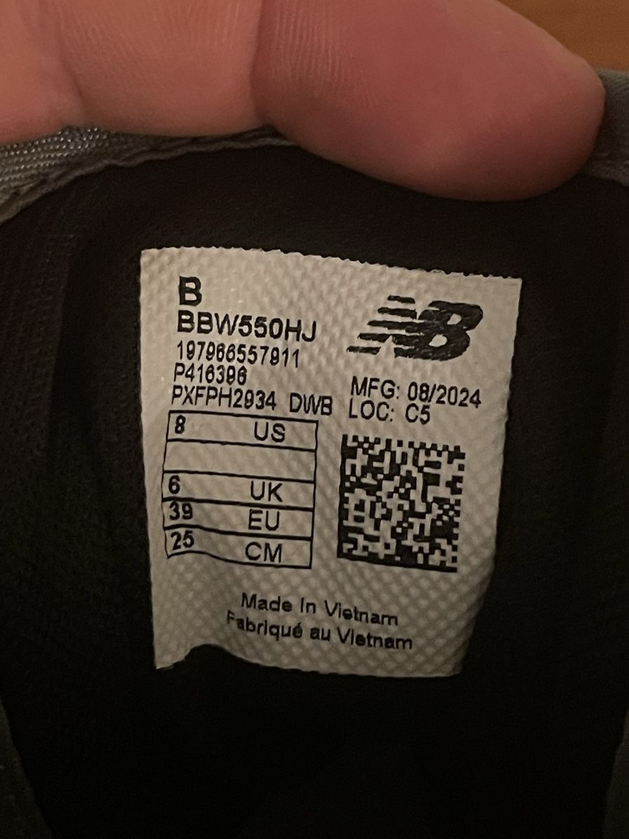 New Balance Scarpe da uomo: New balance 550 beige/noir – Nuovo (secondo la descrizione) da Lausanne venduto da Balthaaaa 5
