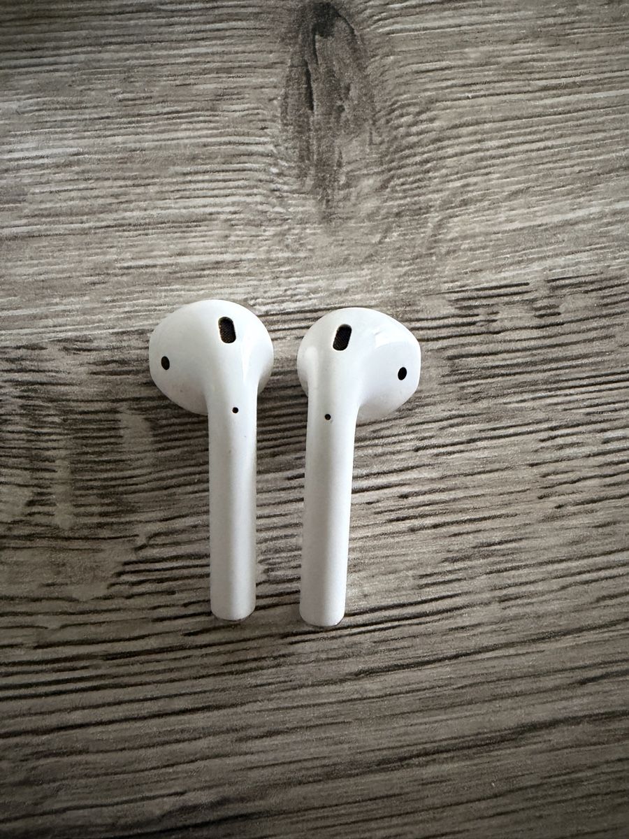 Apple Kopfhörer: Apple Airpods 2. Gen – Gebraucht aus Hallwil von Zoeizy 6