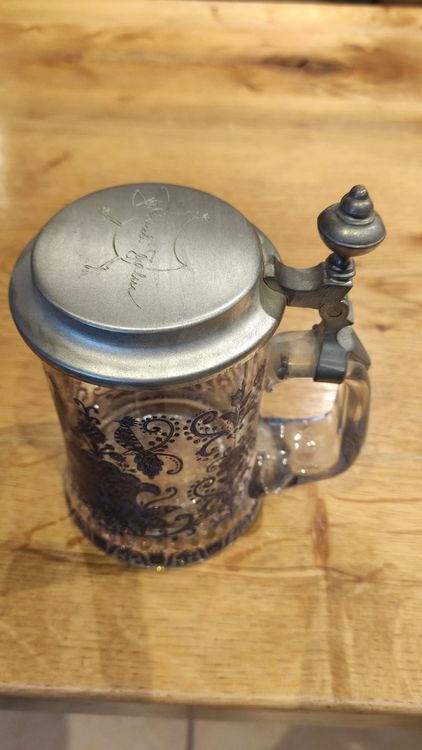 Zinndeckel Auf Bierkrug Montieren