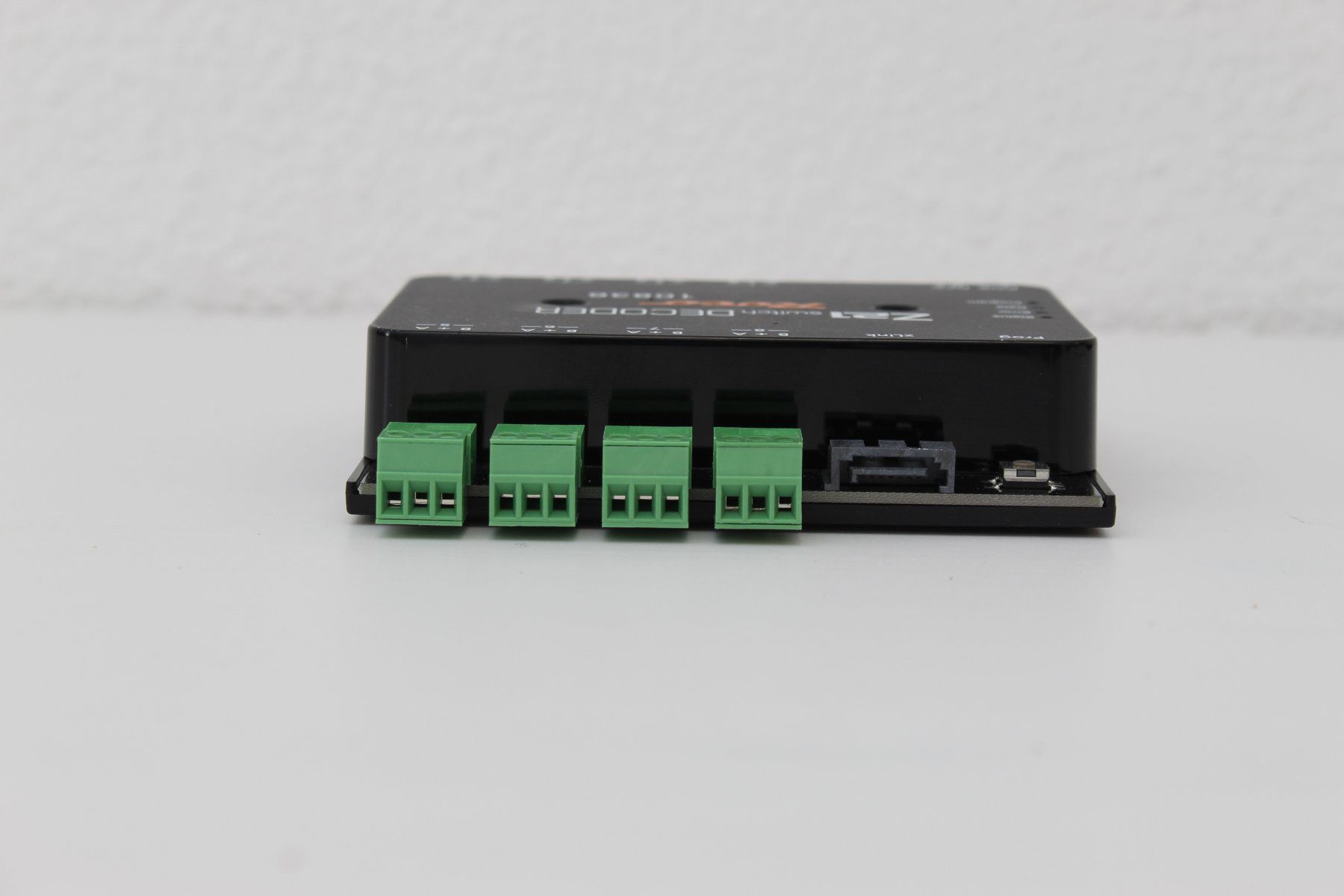 Roco Modelleisenbahnen: Roco 10836 Z21 switch DECODER – 8-fach Weichendecoder – Gebraucht aus Arlesheim von intrain.ch 2