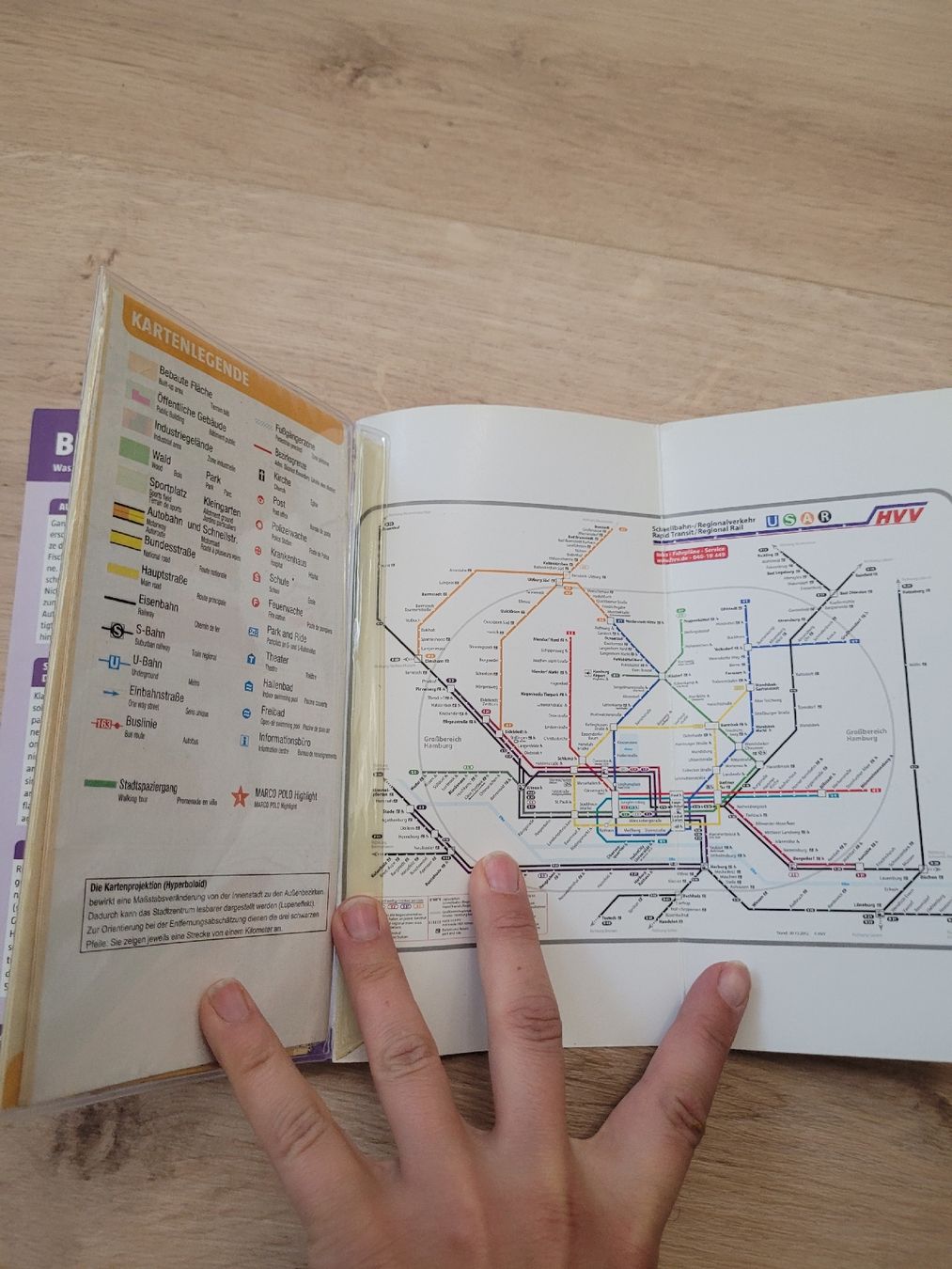 Libri: Reiseführer Hamburg – Usato da Lupsingen venduto da sta_wgg5 2
