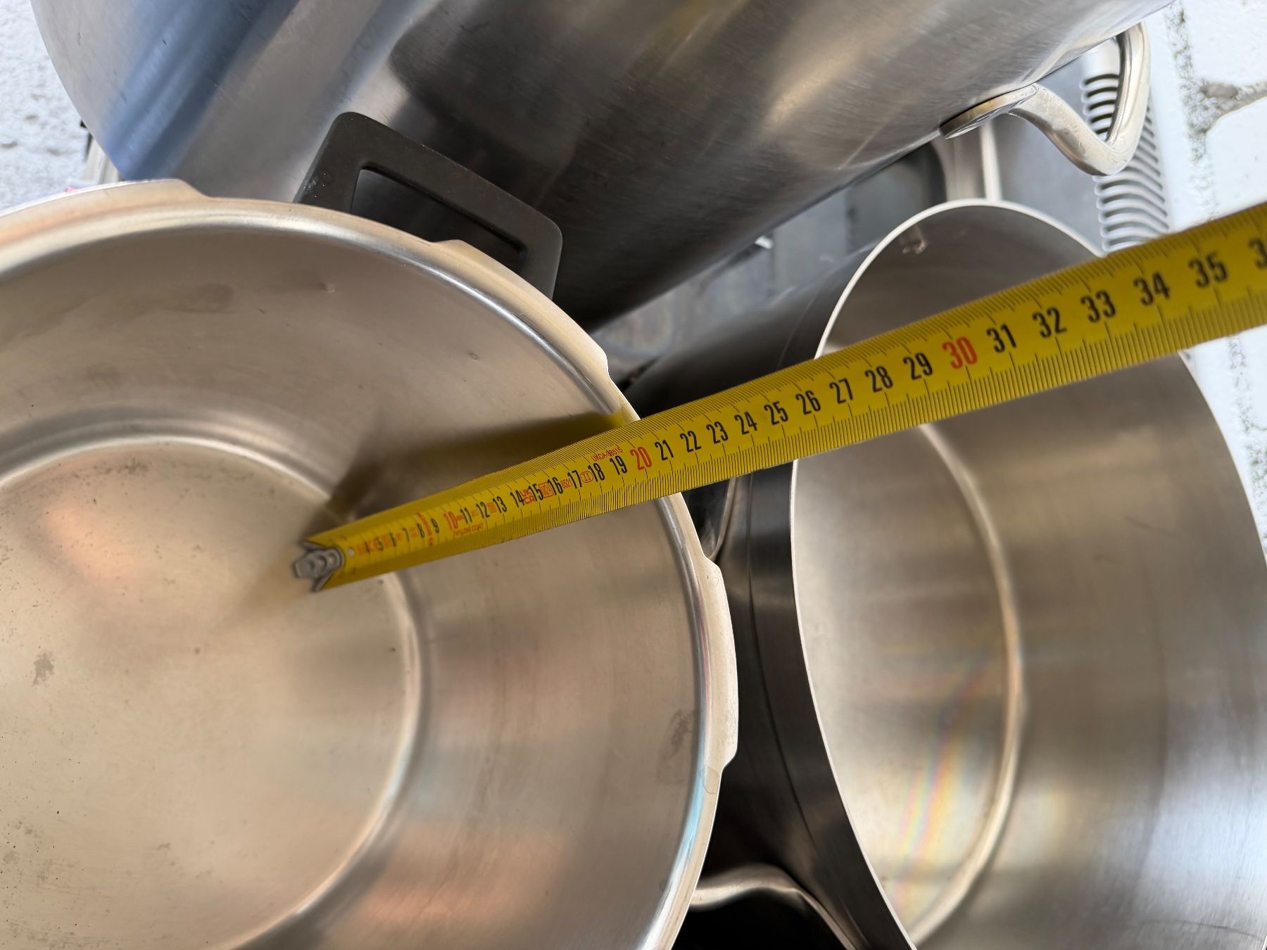 Padelle: 4 grosse Pfannen Gastronomie div Grössen – Usato da Weesen venduto da AmdenLodgeOliEschler 6