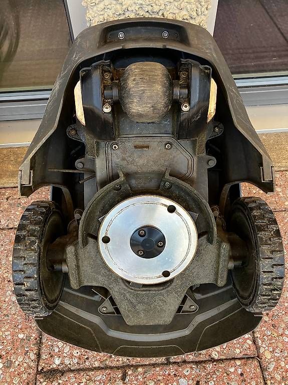 Tondeuses à gazon: Mähroboter Husqvarna Automower 105 – D'occasion à Nürensdorf par rol_kg7r 4