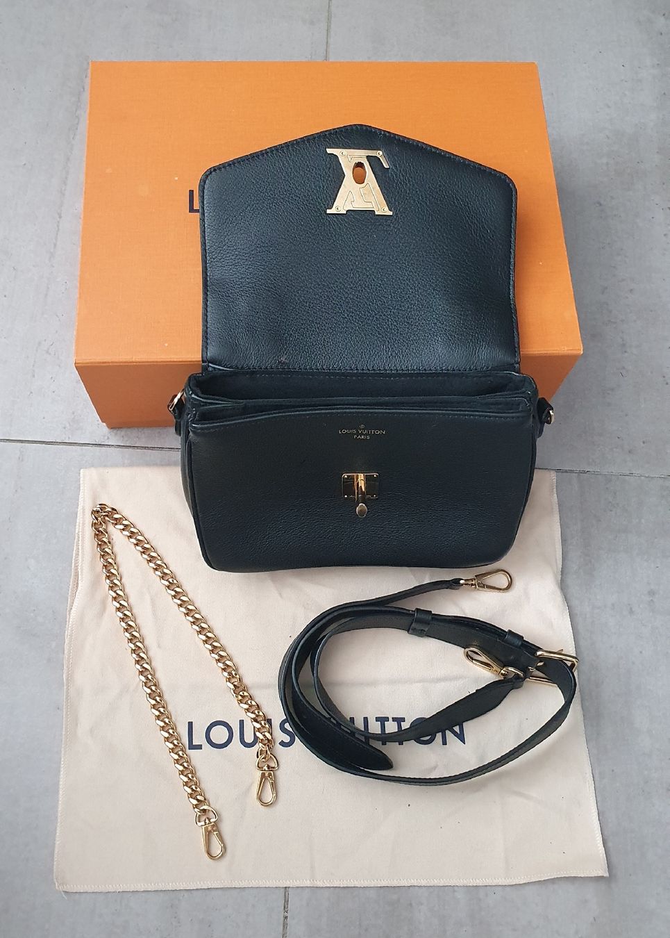 Louis Vuitton Sacs femmes:  Louis Vuitton Oxford Lockme noir – D'occasion à Erde par zakleblanc 1