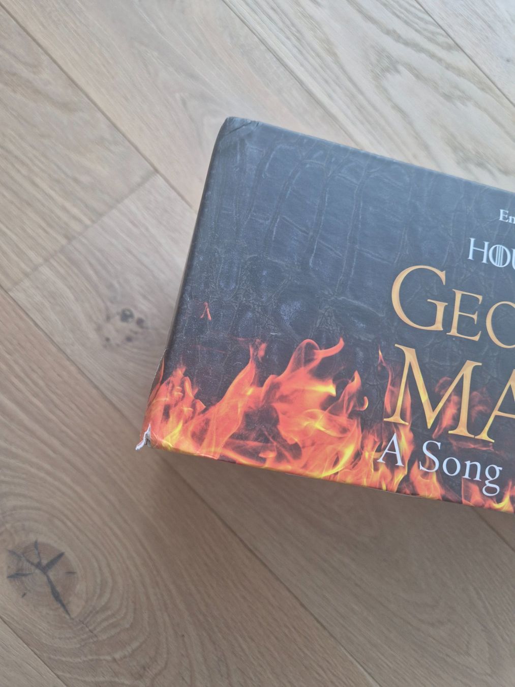 Libri: Game of Thrones box set + 2 bücher – Usato da Winterthur venduto da ml-ay15 1