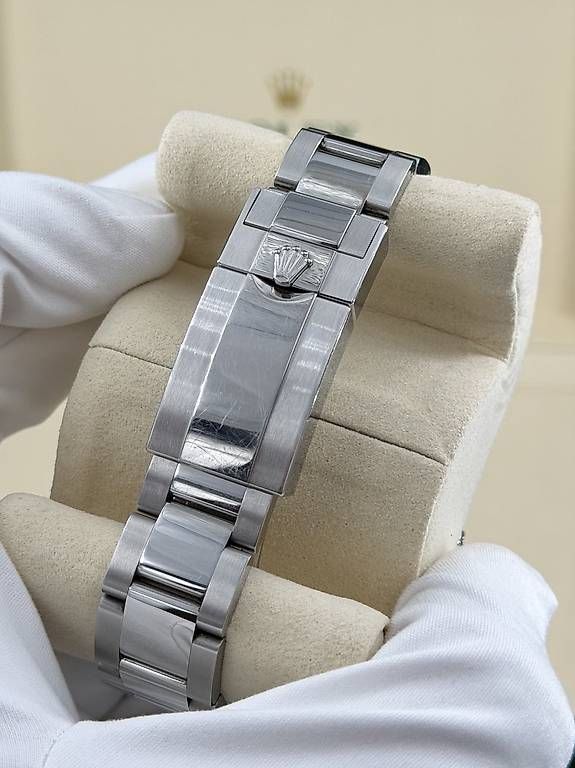 Rolex Orologi: Rolex GMT-Master 2 - Bruce Wayne - 2025 – Usato da Schindellegi venduto da SchLux 3