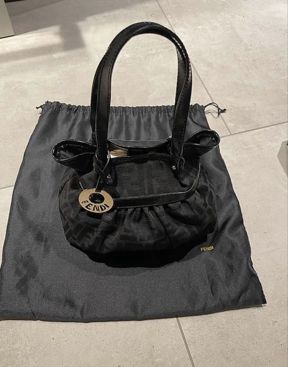 Fendi Borse da donna: Borsetta da sera Fendi – Usato da Magliaso venduto da abr_h9tq