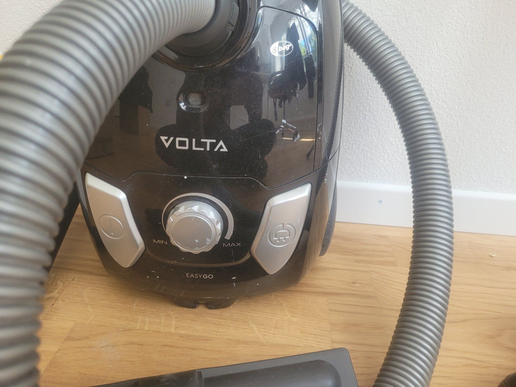 Aspirapolveri & Accessori: Vacuum Volta EasyGo black – Usato da Samstagern venduto da jus_p9b9 1